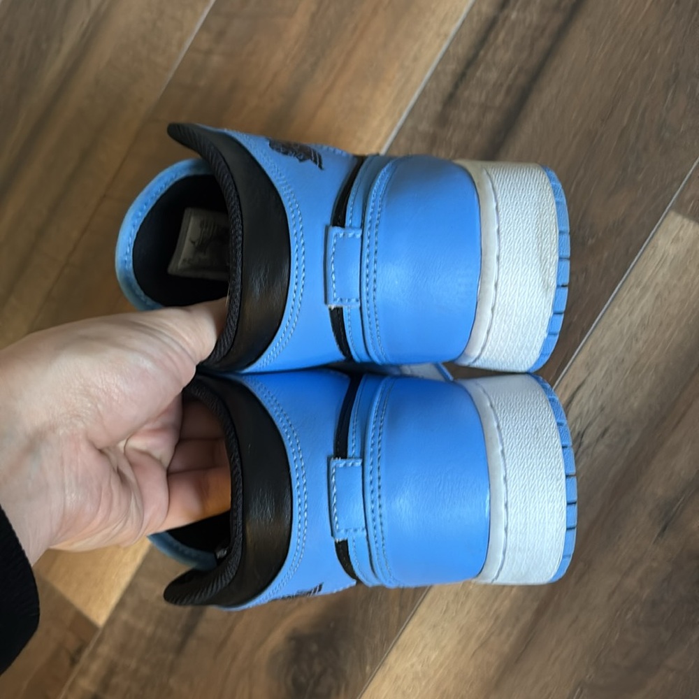 Baby Blue & Black Air Jordan 1s Mid - Picture 5 of 8